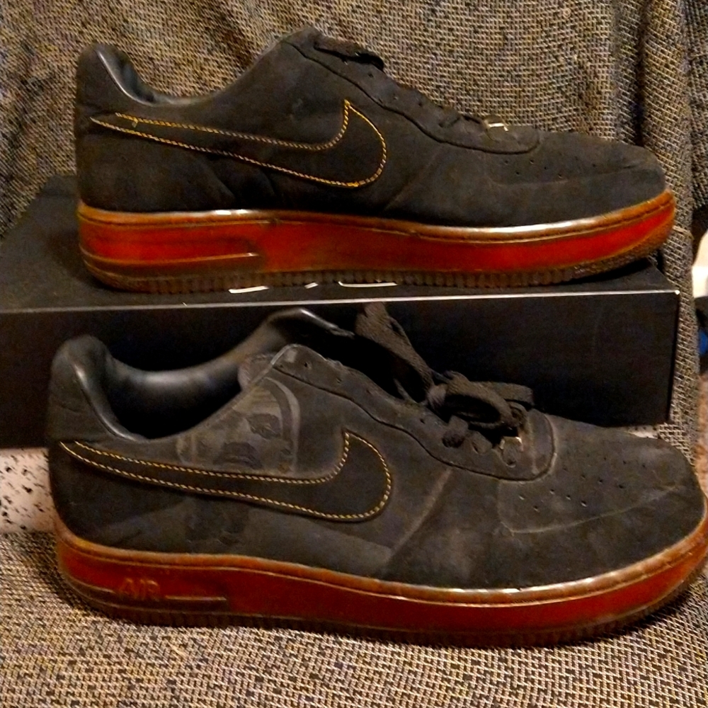 LeBron Nikes